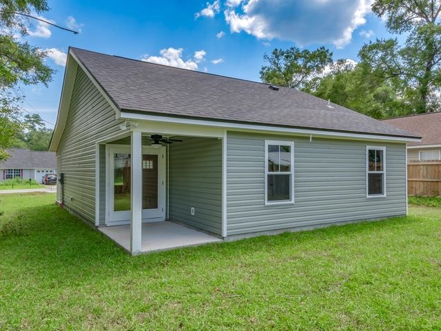 52 Franklin Drive, Crawfordville, FL 32327