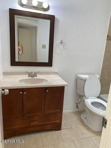 6925 Escondido Drive B, El Paso, TX 79912