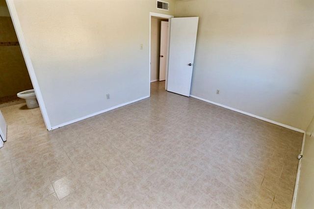 6925 Escondido Drive B, El Paso, TX 79912
