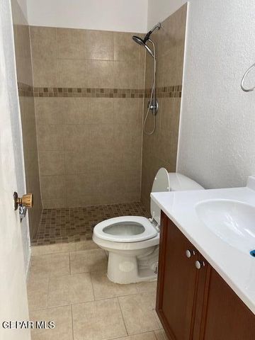 6925 Escondido Drive B, El Paso, TX 79912
