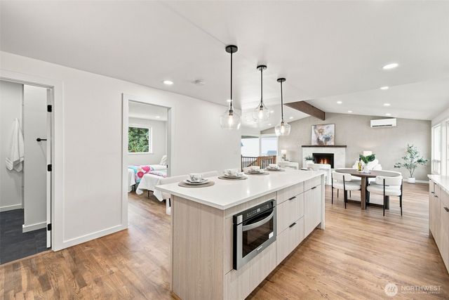 15237 NE 3rd Street, Bellevue, WA 98007