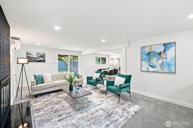 15237 NE 3rd Street, Bellevue, WA 98007