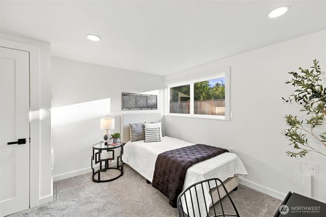 15237 NE 3rd Street, Bellevue, WA 98007