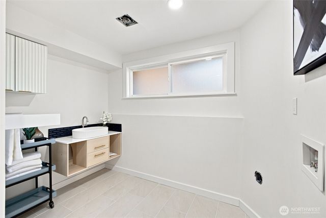 15237 NE 3rd Street, Bellevue, WA 98007