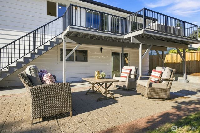 15237 NE 3rd Street, Bellevue, WA 98007