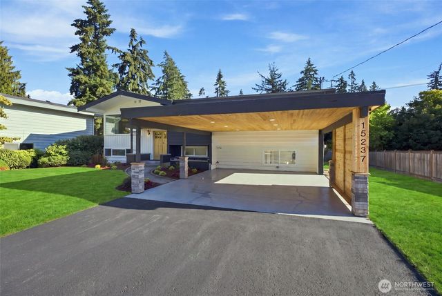 15237 NE 3rd Street, Bellevue, WA 98007