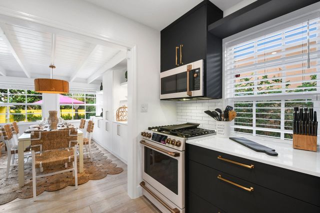 612 N Palmway, Lake Worth Beach, FL 33460