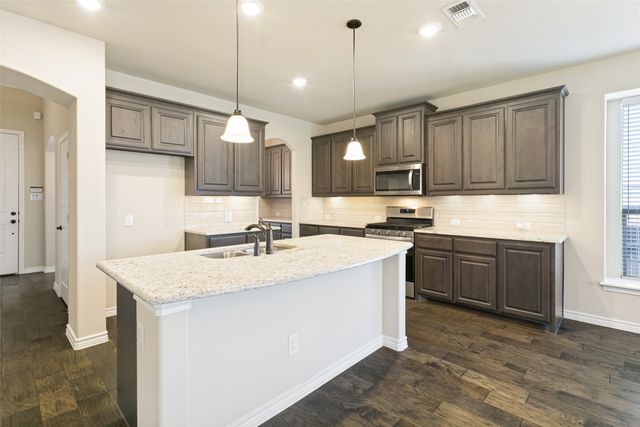 5444 Strong Stead Drive, Fort Worth, TX 76123
