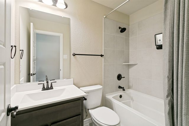 5444 Strong Stead Drive, Fort Worth, TX 76123