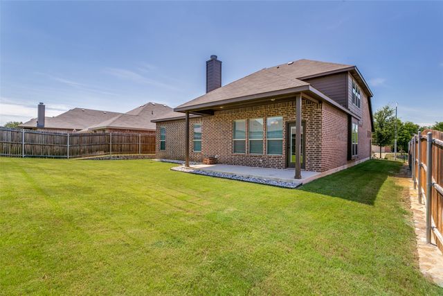 5444 Strong Stead Drive, Fort Worth, TX 76123