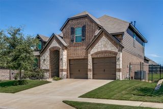 5444 Strong Stead Drive, Fort Worth, TX 76123