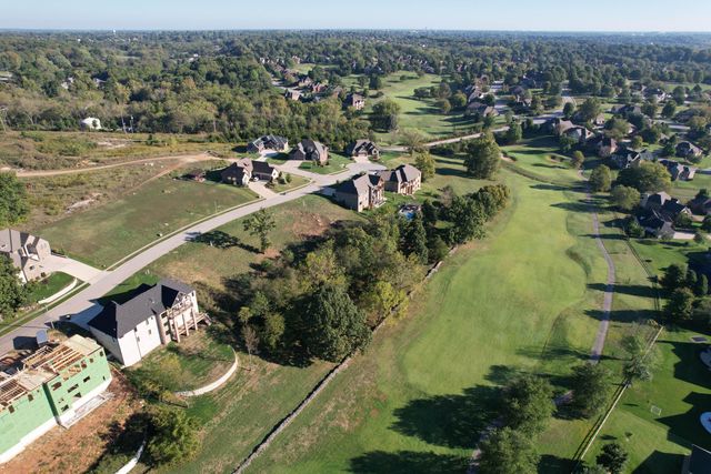 3224 W Bluffview Street, Springfield, MO 65810