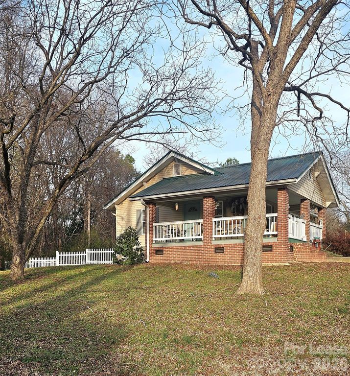 404 Moss Springs Road, Albemarle, NC 28001