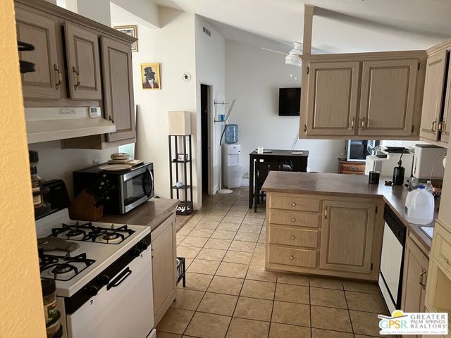 22840 Sterling Avenue 17, Palm Springs, CA 92262