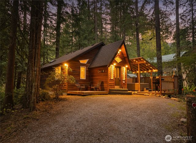 7419 Canyon View Drive, Deming, WA 98244