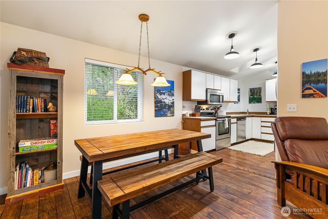 7419 Canyon View Drive, Deming, WA 98244
