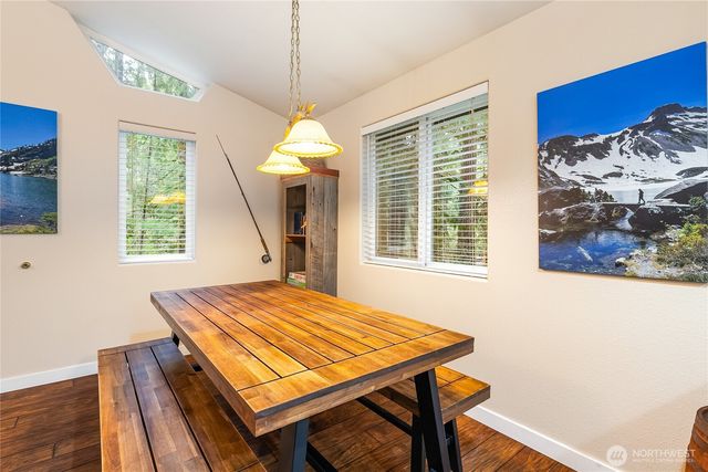 7419 Canyon View Drive, Deming, WA 98244