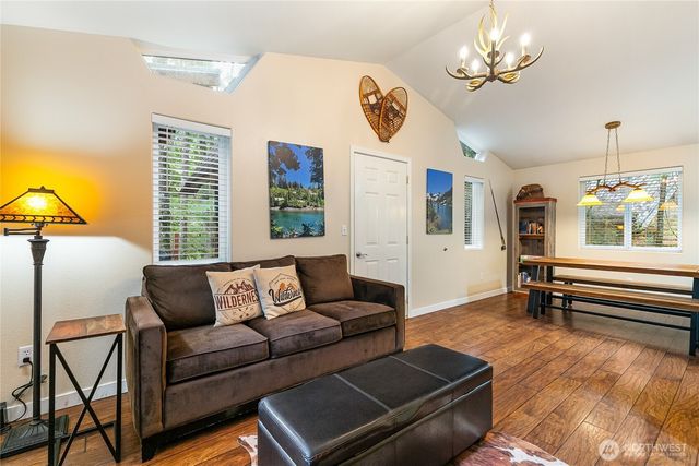 7419 Canyon View Drive, Deming, WA 98244