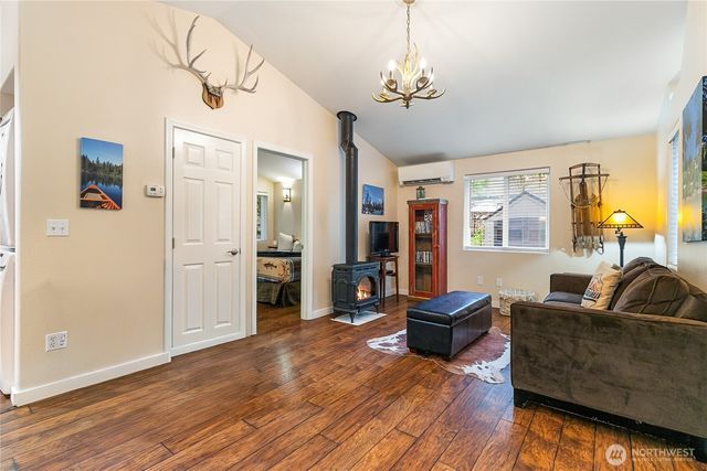 7419 Canyon View Drive, Deming, WA 98244