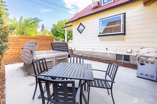 1112 Commercial Street, Leavenworth, WA 98826