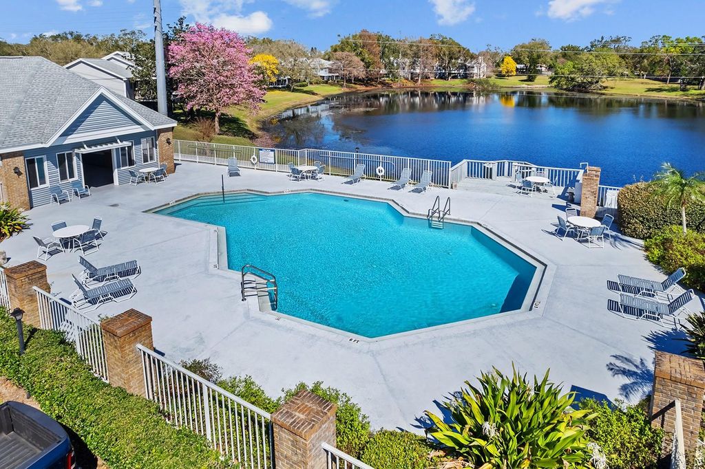 Image 13 of property listing at 2413 TACK ROOM LANE 2, Orlando, FL 32812