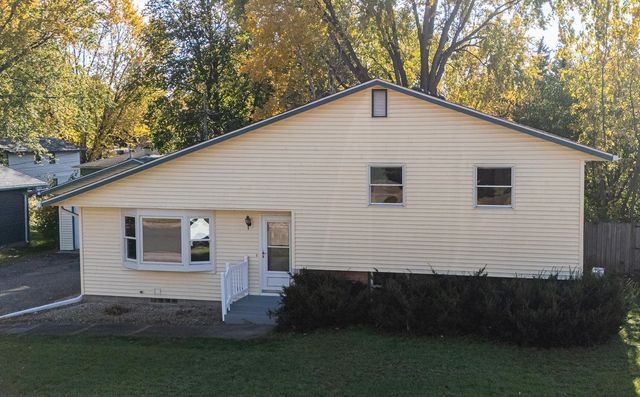 1339 19th Street W, Hastings, MN 55033