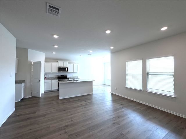 1148 Samantha Drive, Dallas, TX 75253