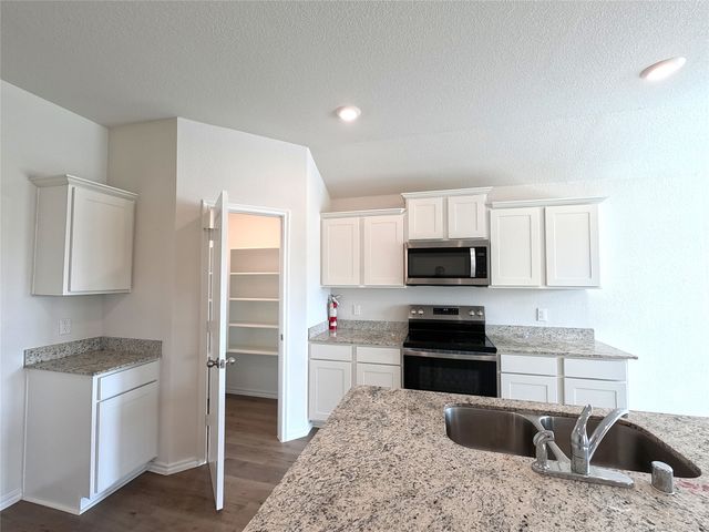 1148 Samantha Drive, Dallas, TX 75253