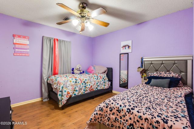 129 Hummingbird Lane, Lafayette, LA 70506