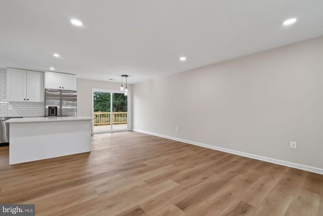 9927 PORTSMOUTH RD, Manassas, VA 20109