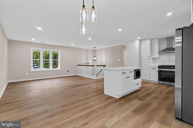 9927 PORTSMOUTH RD, Manassas, VA 20109