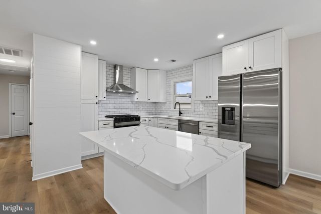 9927 PORTSMOUTH RD, Manassas, VA 20109