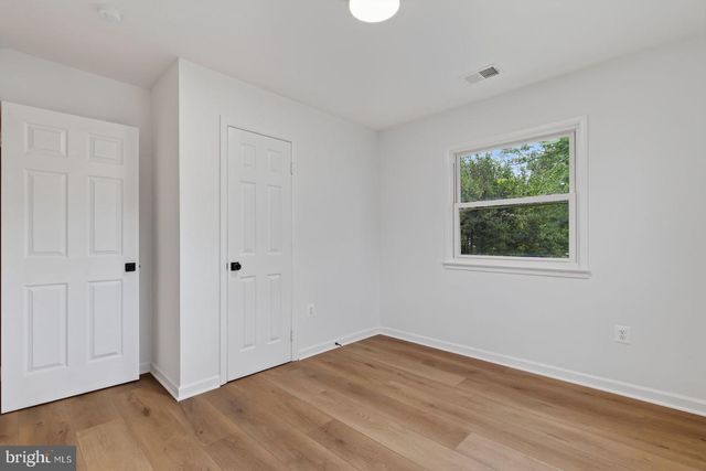 9927 PORTSMOUTH RD, Manassas, VA 20109
