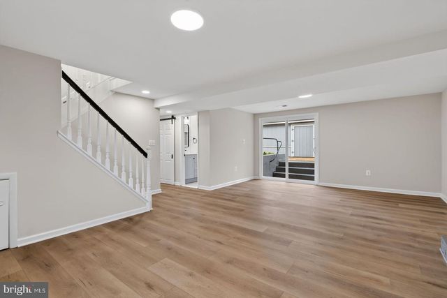 9927 PORTSMOUTH RD, Manassas, VA 20109