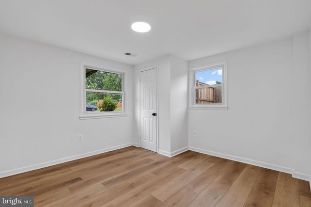 9927 PORTSMOUTH RD, Manassas, VA 20109
