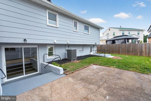 9927 PORTSMOUTH RD, Manassas, VA 20109