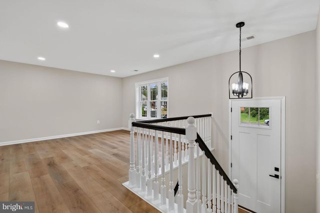 9927 PORTSMOUTH RD, Manassas, VA 20109