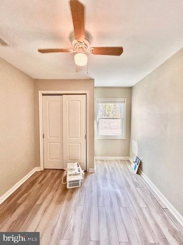 2127 PIMMIT DR, Falls Church, VA 22043