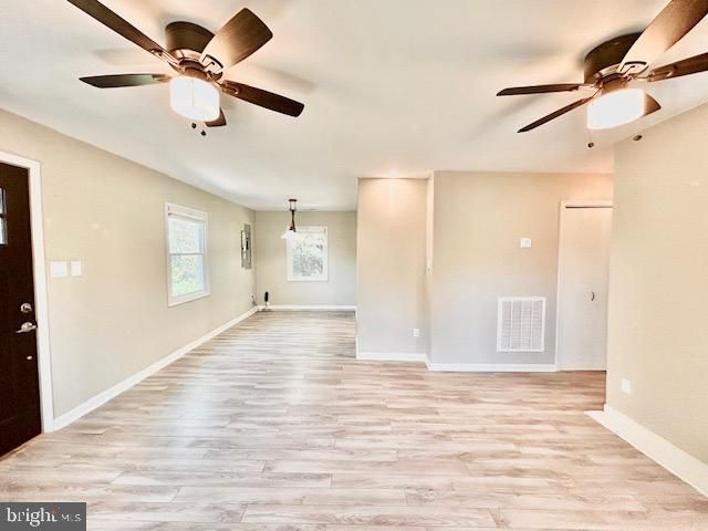 2127 PIMMIT DR, Falls Church, VA 22043