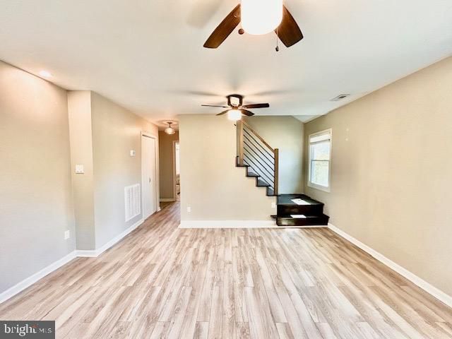 2127 PIMMIT DR, Falls Church, VA 22043