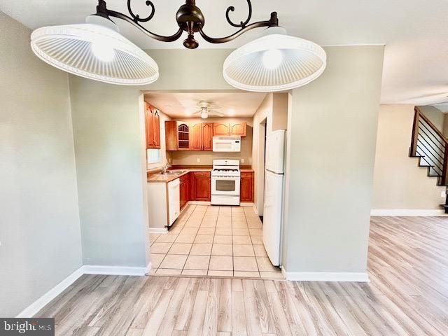 2127 PIMMIT DR, Falls Church, VA 22043