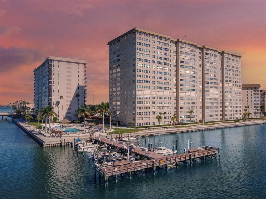 5200 BRITTANY DRIVE S 1110, St Petersburg, FL 33715