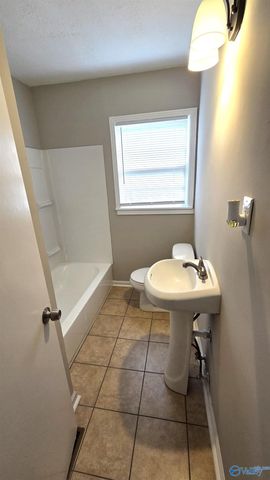 2712 Barbara Drive NW, Huntsville, AL 35816
