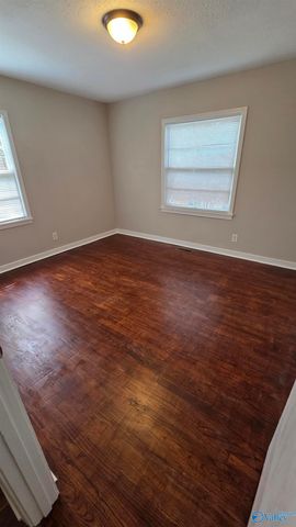 2712 Barbara Drive NW, Huntsville, AL 35816