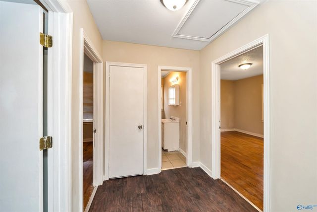 2712 Barbara Drive NW, Huntsville, AL 35816