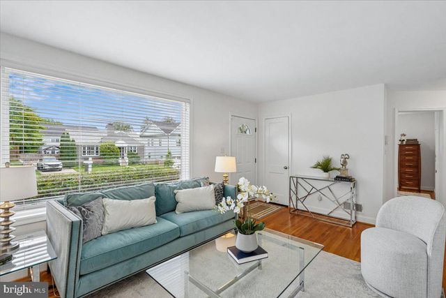 4909 BANGOR DR, Kensington, MD 20895