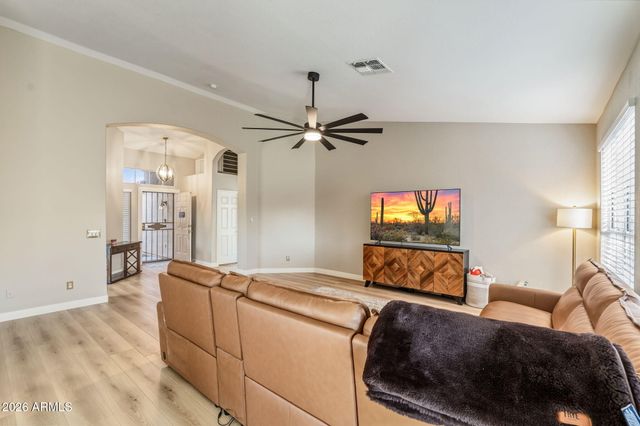 389 E ARABIAN Drive, Gilbert, AZ 85296