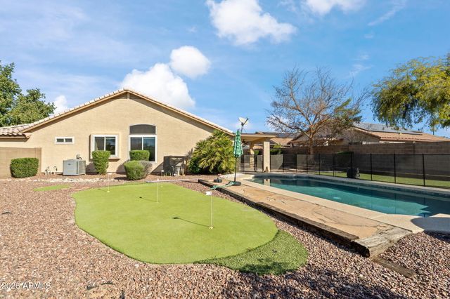 389 E ARABIAN Drive, Gilbert, AZ 85296