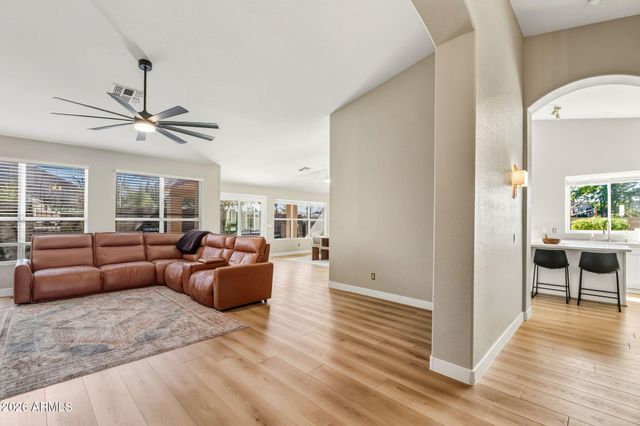 389 E ARABIAN Drive, Gilbert, AZ 85296