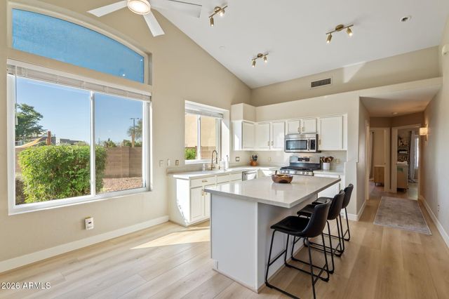 389 E ARABIAN Drive, Gilbert, AZ 85296